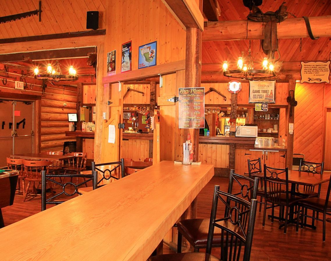 Cariboo Lodge Clinton Exterior foto